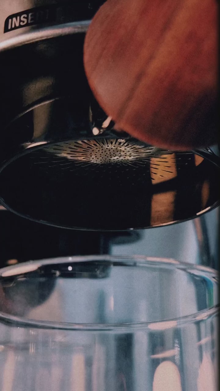 Breville 54mm Bottomless Portafilter (Black/Rosewood) – Hypergrind